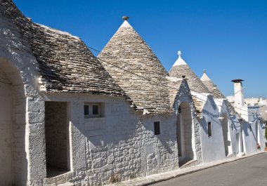 Alberobello 'nun çardağı. Puglia. İtalya..