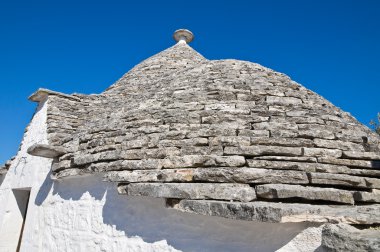 Alberobello 'nun çardağı. Puglia. İtalya..