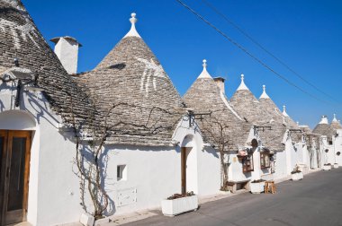 Alberobello 'nun çardağı. Puglia. İtalya..