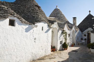 Alberobello 'nun çardağı. Puglia. İtalya..