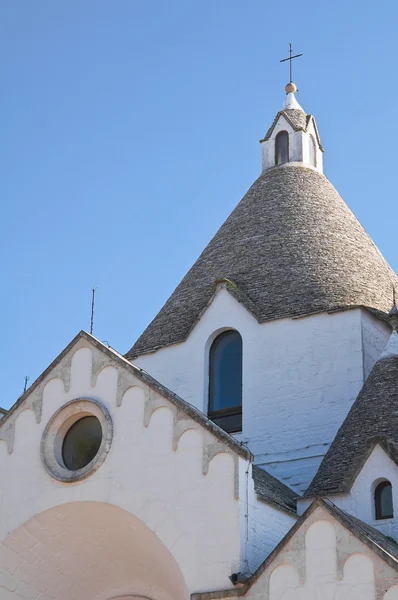 Kostel sv antonio trullo. Alberobello. Puglia. Itálie. — Stock fotografie
