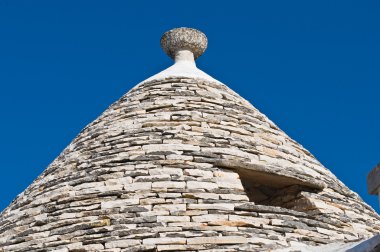 Alberobello 'nun çardağı. Puglia. İtalya..