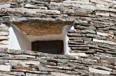 Alberobello 'nun çardağı. Puglia. İtalya..