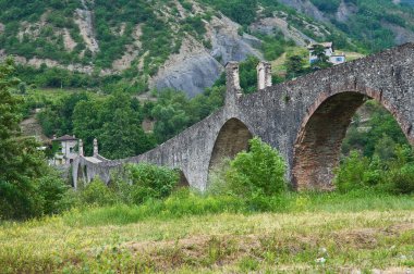 Kambur Köprüsü. Bobbio. Emilia-Romagna. İtalya.