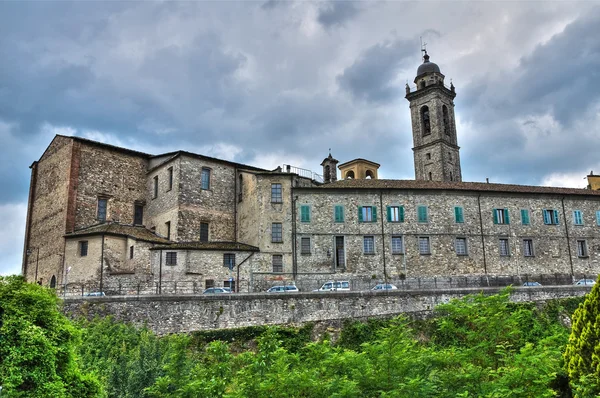 Panoramablick auf bobbio. Emilia-Romagna. Italien. — Stockfoto