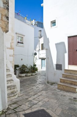 Ara sokakta. Martina Franca. Puglia. İtalya.