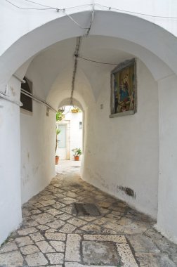 Ara sokakta. Martina Franca. Puglia. İtalya.