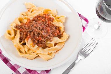 Bolonez soslu tagliatelle.