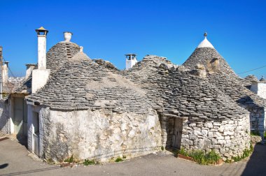 Alberobello 'nun çardağı. Puglia. İtalya..