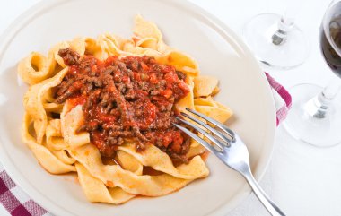 Bolonez soslu tagliatelle.