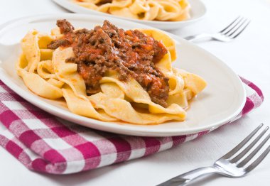 Bolonez soslu tagliatelle.