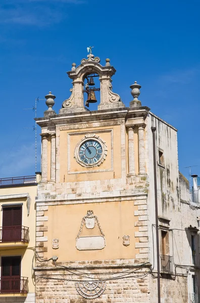 Часовая башня. Acquaviva delle Fonti. Апулия. Италия . — стоковое фото