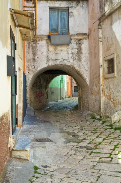 Alleyway. Acquaviva delle Fonti. Puglia. Italy. — Stock Photo, Image