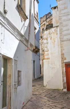 Ara sokakta. Martina Franca. Puglia. İtalya.