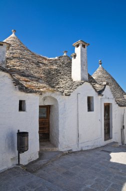 Alberobello 'nun çardağı. Puglia. İtalya..