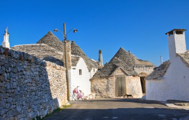 Alberobello 'nun çardağı. Puglia. İtalya..