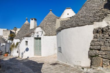 Alberobello 'nun çardağı. Puglia. İtalya..