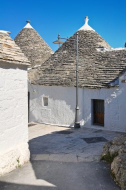 Alberobello 'nun çardağı. Puglia. İtalya..