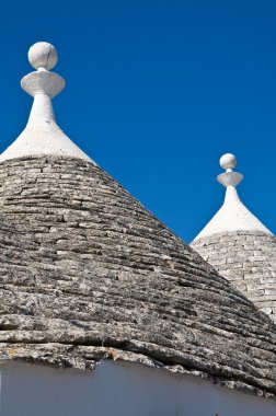 Alberobello 'nun çardağı. Puglia. İtalya..