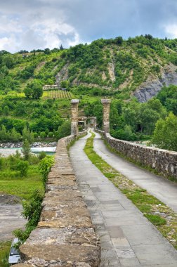 Kambur Köprüsü. Bobbio. Emilia-Romagna. İtalya.