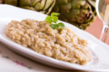 ENGİNARLI risotto.