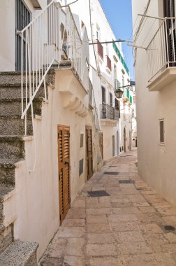 alleyway. Cisternino. Puglia. İtalya.