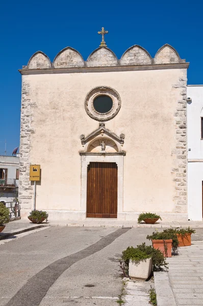 Kostel svatého quirico. Cisternino. Puglia. Itálie. — Stock fotografie
