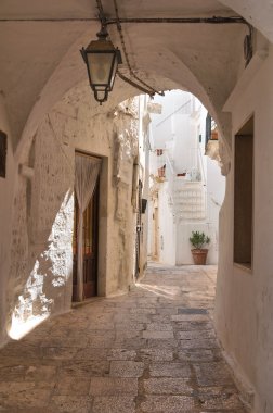 alleyway. Cisternino. Puglia. İtalya.