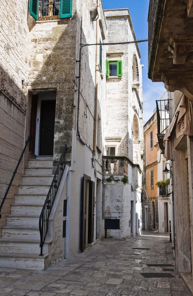 Alleyway. Cisternino. Puglia. İtalya. — Stok fotoğraf