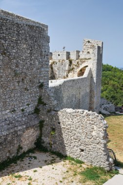 monte sant'angelo Kalesi. Puglia. İtalya.