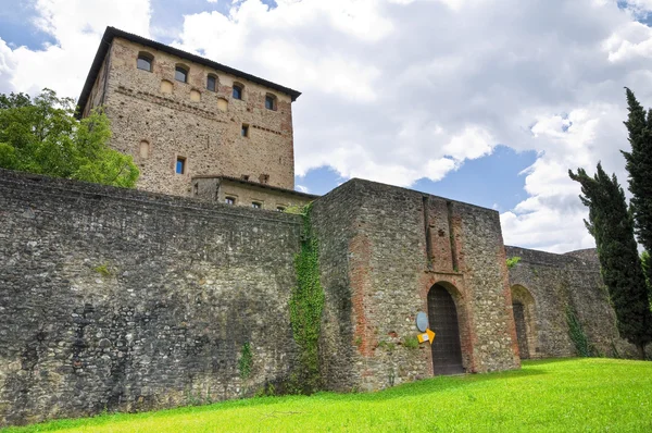 Castelo Malaspina-Dal Verme. Bobbio. Emilia-Romagna. Itália . — Fotografia de Stock