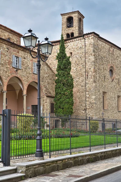 St. colombano abdij. Bobbio. Emilia-Romagna. Italië. — Stockfoto