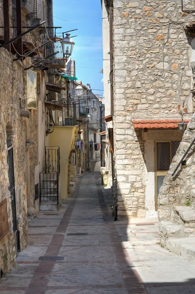 Uličky. Vico del gargano. Puglia. Itálie. — Stock fotografie