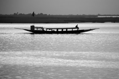 riverscene niger üzerinde