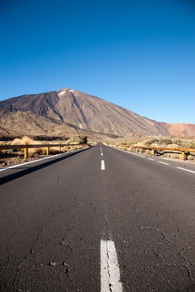 Открытая дорога на Тенерифе — стоковое фото