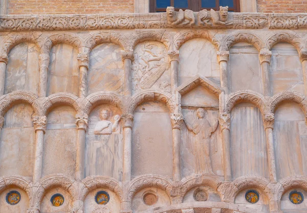 Fragment zeď ornament starožitný kostel Itálie — Stock fotografie