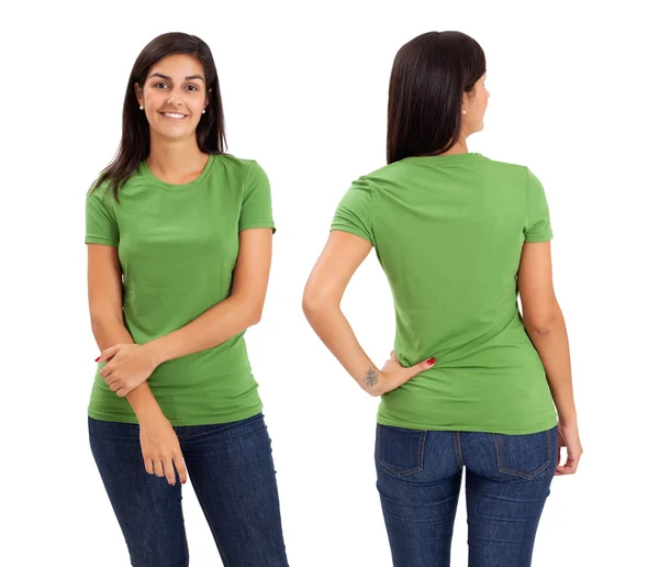 Θηλυκό ποζάρει με κενό πράσινο πουκάμισο — Φωτογραφία Αρχείου