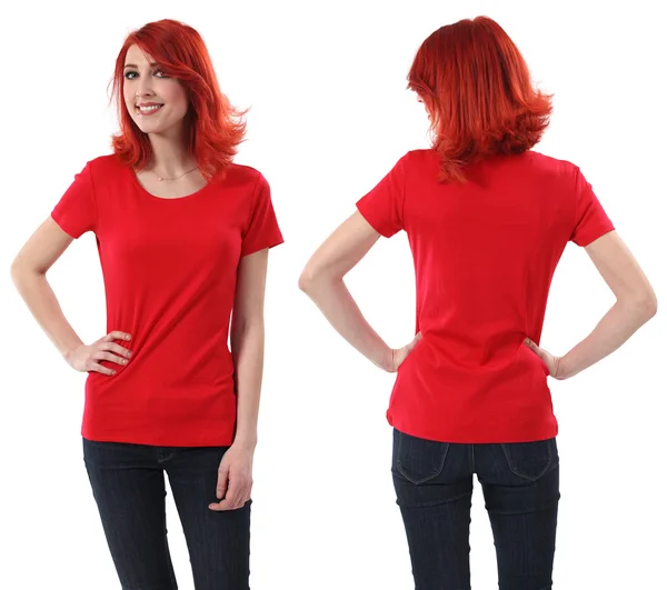 Ruiva fêmea com camisa vermelha em branco — Fotografia de Stock