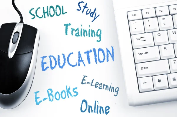 교육 단어 체계 및 컴퓨터 키보드 — 스톡 사진