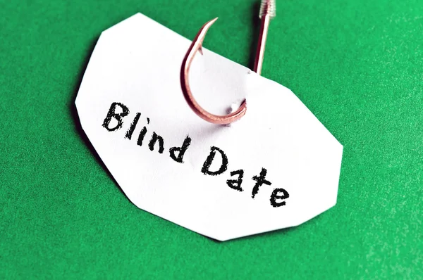 Сообщение о слепой дате на бумаге — стоковое фото