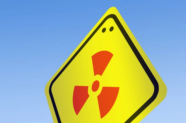 Значок ядерной бомбы на дорожном знаке — стоковое фото