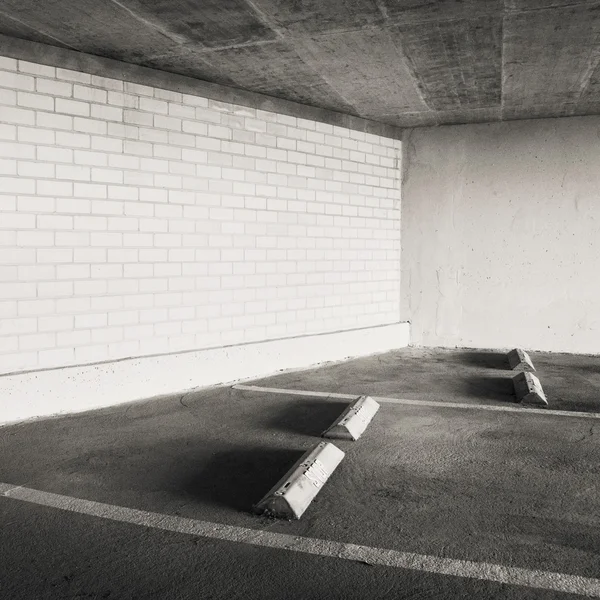 Área de estacionamento vazio, pode ser usado como fundo urbano — Fotografia de Stock