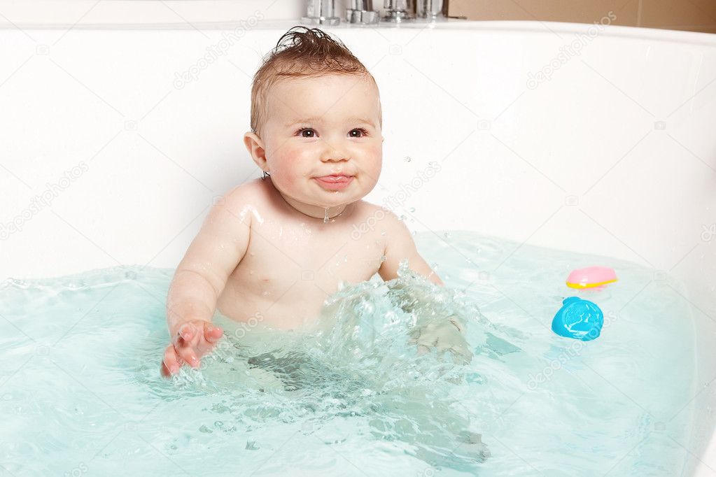 Baby deals having bath