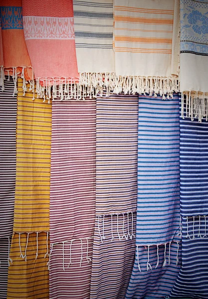 Scarfs at the market — Stock Photo, Image
