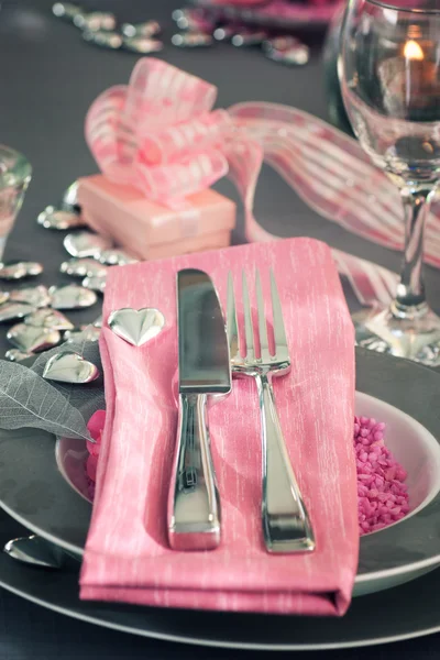 Dia dos namorados configuração de mesa romântica — Fotografia de Stock