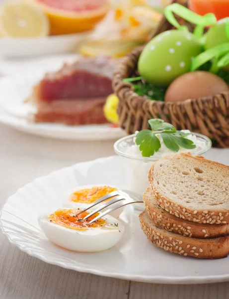 Traditionell påsk frukost — Stockfoto