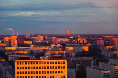 Berlin siluetinin gün batımında