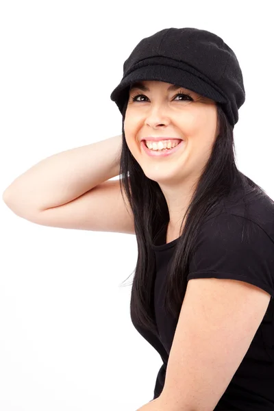 Linda chica con una gorra casual — Foto de Stock