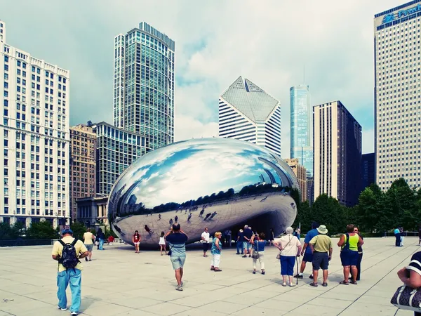 Utfärda utegångsförbud för molnet, chicago — Stockfoto