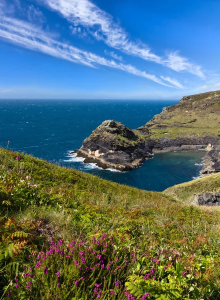 Coastline at Cornish coast near Boscastle, Cornwall, England — Stock Photo, Image